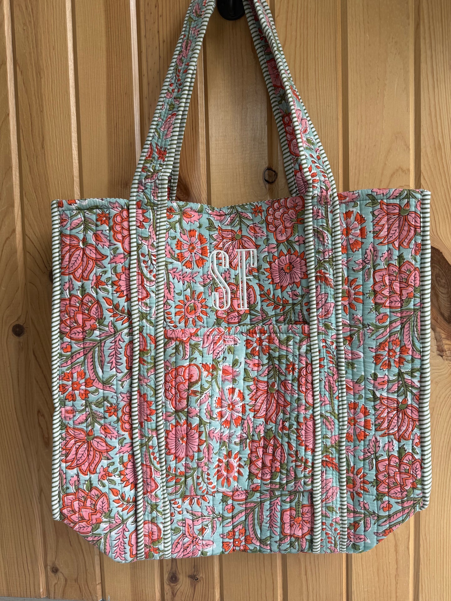 Quilted tote bag