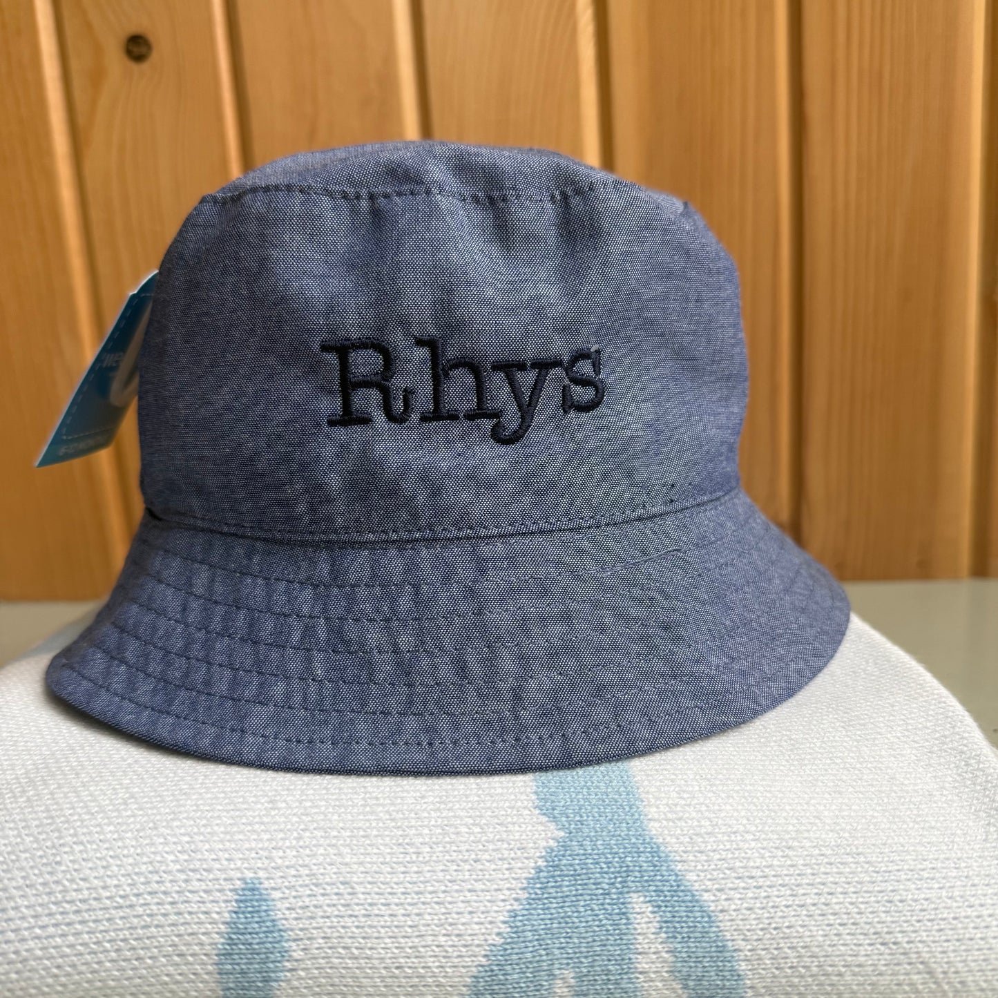 Bucket Hat with straps