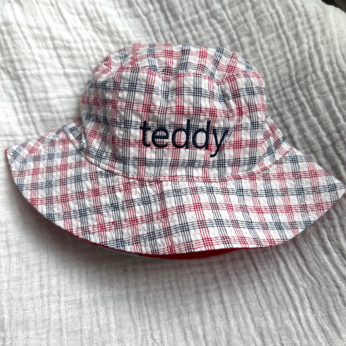 Bucket Hat with straps