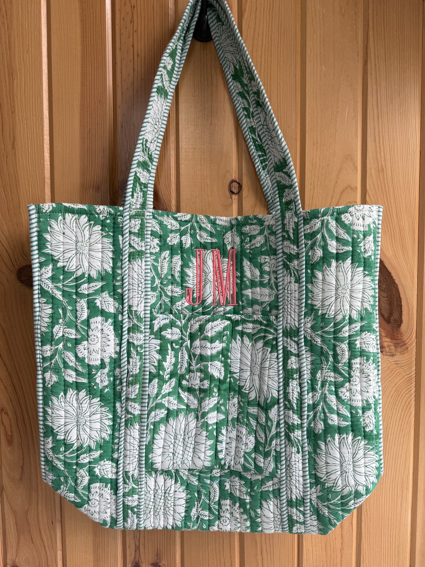 Quilted tote bag