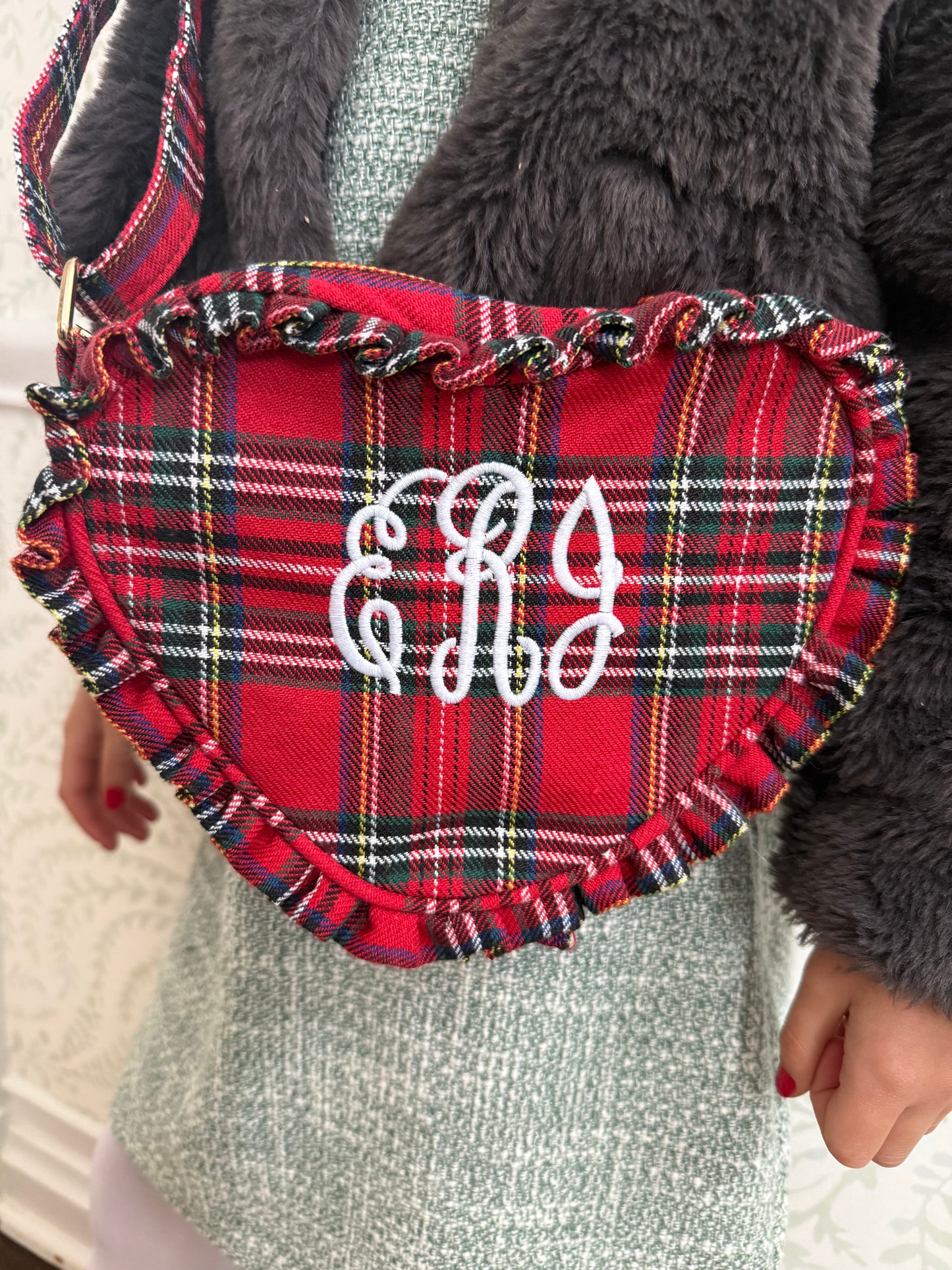 Ruffle trim heart purse