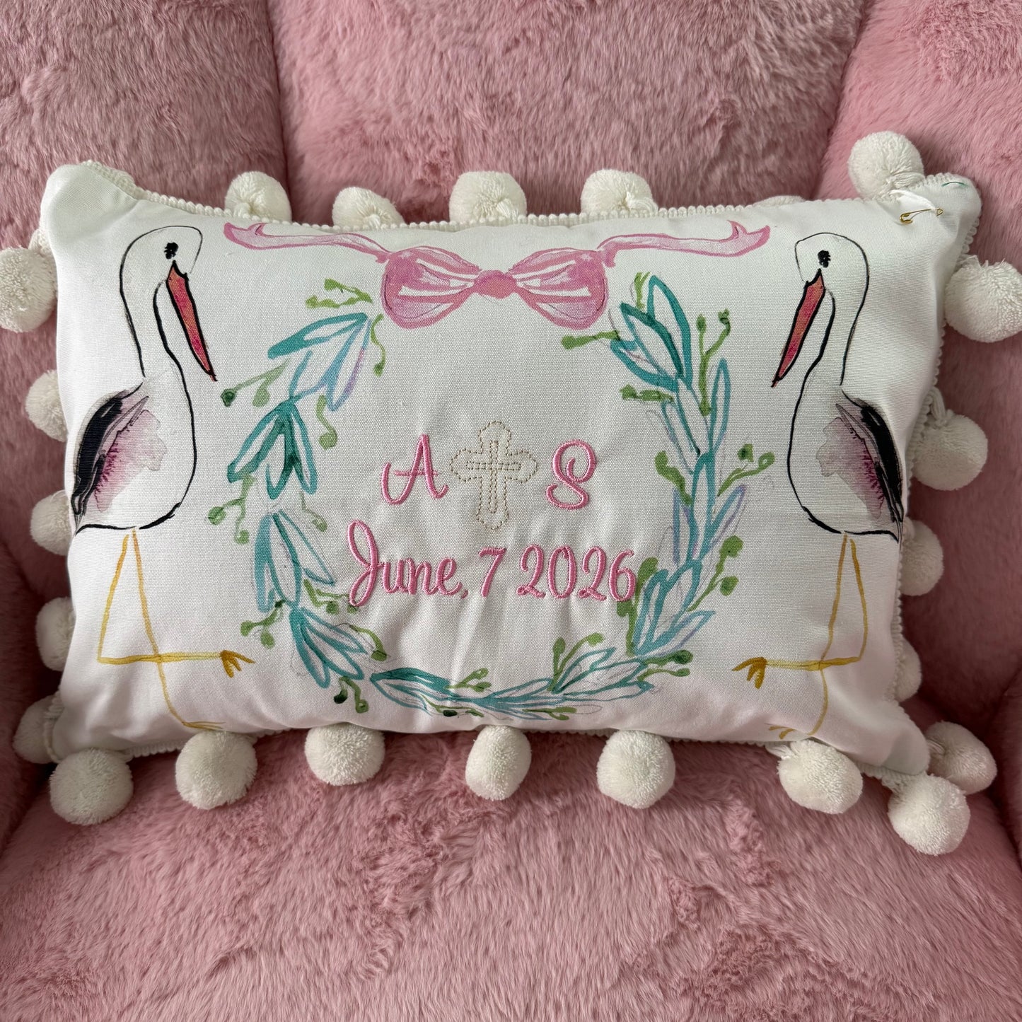 Stork lumbar pillow
